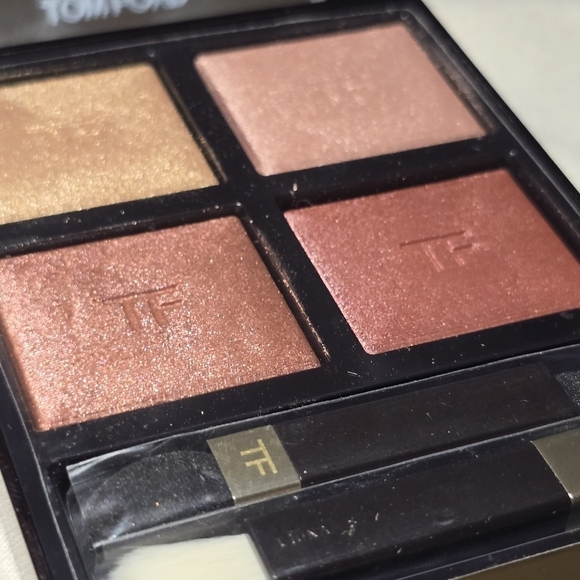 BNIB Tom Ford Eye Color Quad 40 Golden Hour Bronzer Summer Goddess Smokey Bridal - Picture 9 of 10